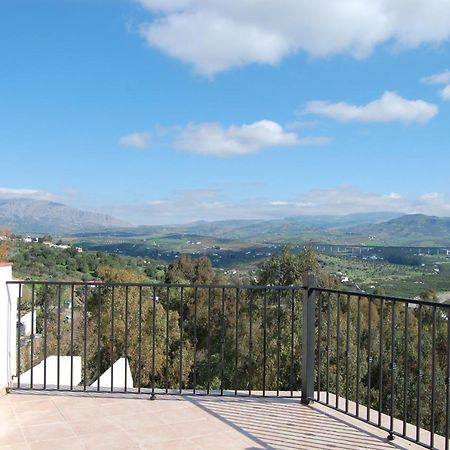 One Bedroom Penthouse Alora Εξωτερικό φωτογραφία