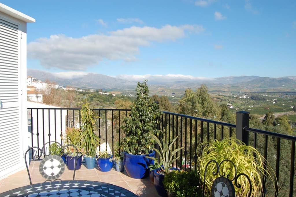 One Bedroom Penthouse Alora Εξωτερικό φωτογραφία